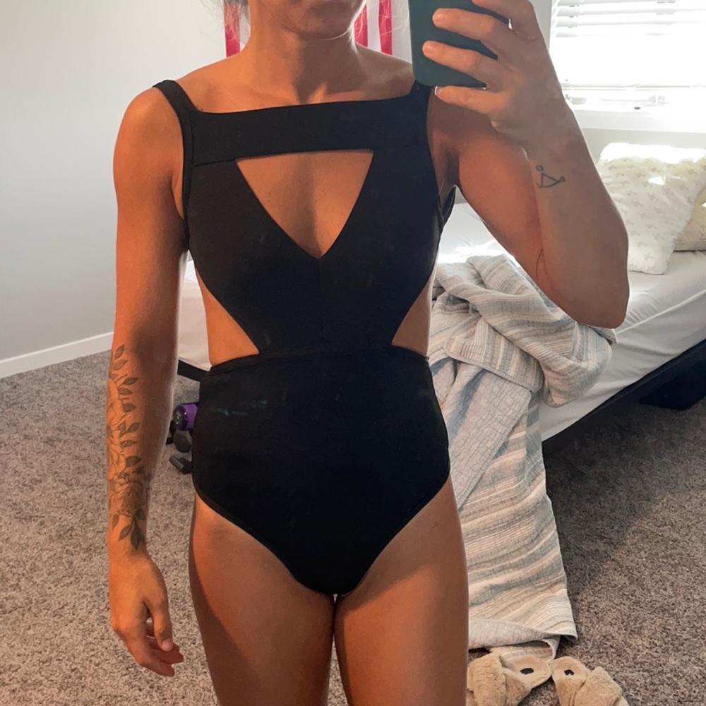 XS backless cut out sexy bodysuit